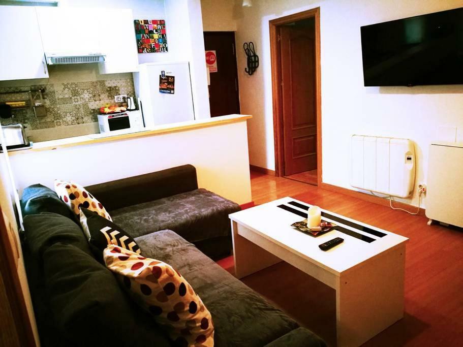 Apartamento Urgel Madrid Buitenkant foto