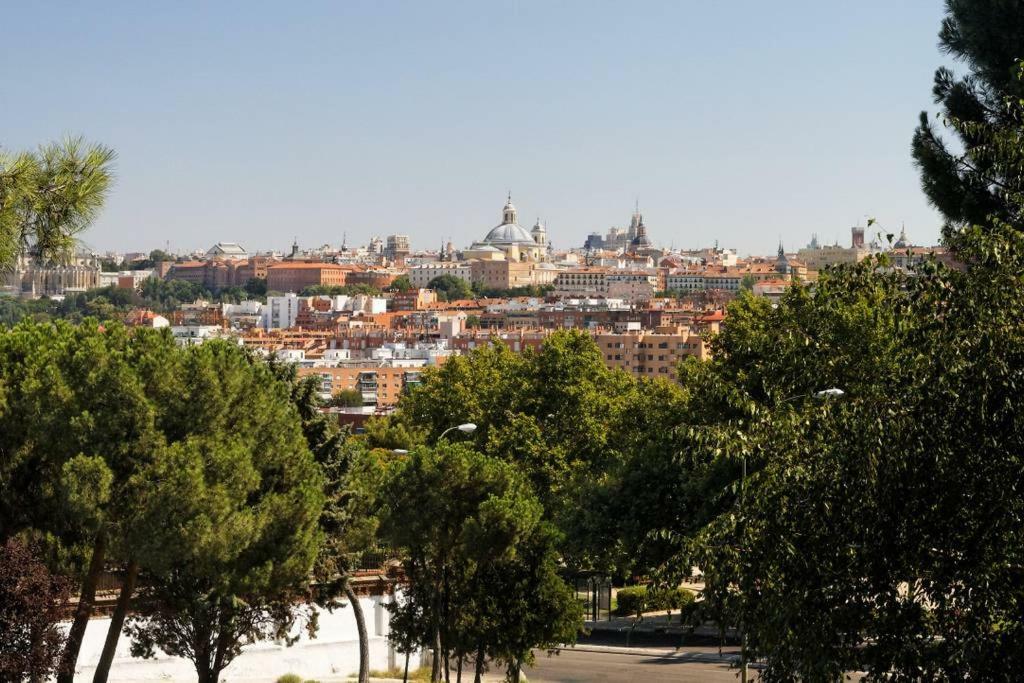 Apartamento Urgel Madrid Buitenkant foto